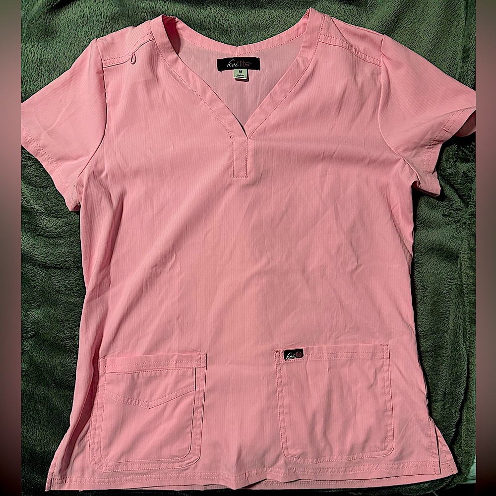 Like new koi lite scrub top in more pink.
